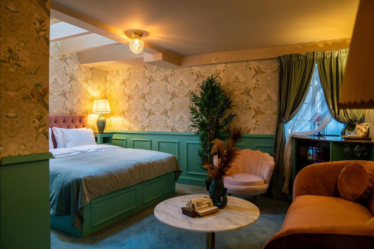 Grande Chambre,1482065006:JPEG