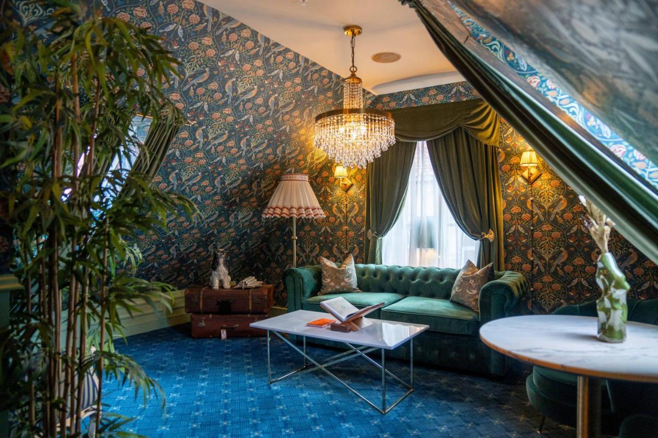 Mini Suite Chloé,1482066077:JPEG